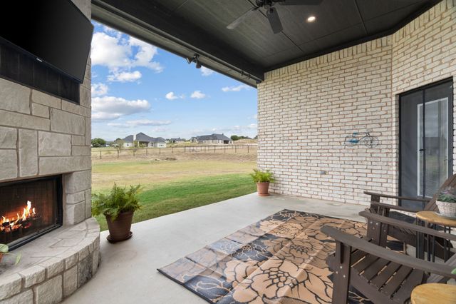 7077 Veal Station Road, Weatherford, TX 76085