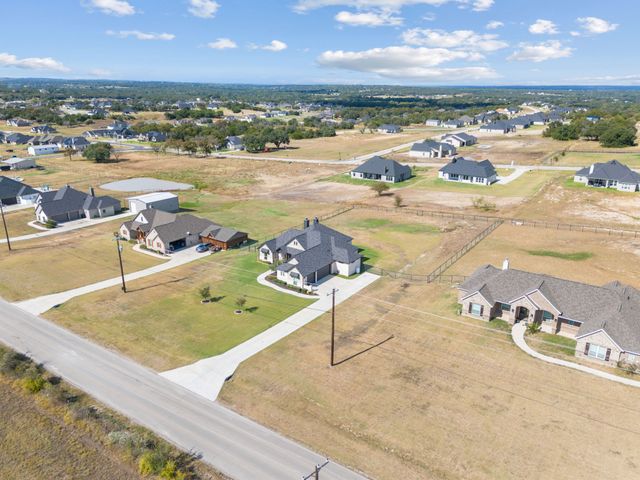 7077 Veal Station Road, Weatherford, TX 76085