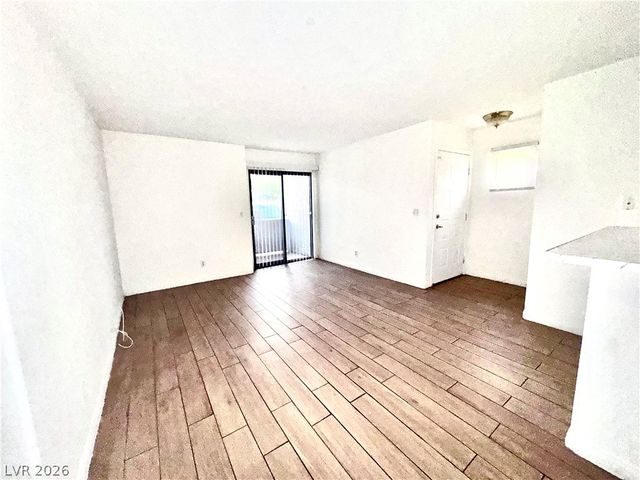 2975 Juniper Hills Boulevard 102, Las Vegas, NV 89142