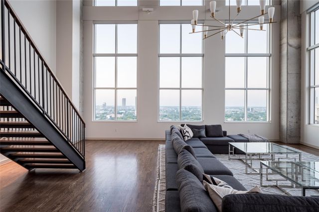 4899 Montrose Boulevard 1901, Houston, TX 77006