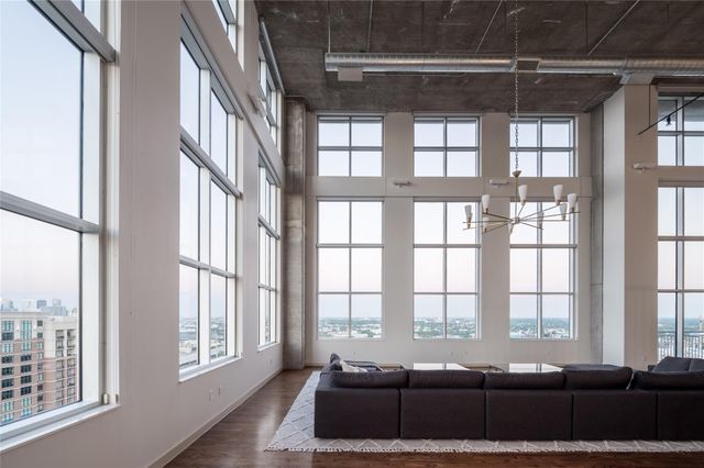 4899 Montrose Boulevard 1901, Houston, TX 77006