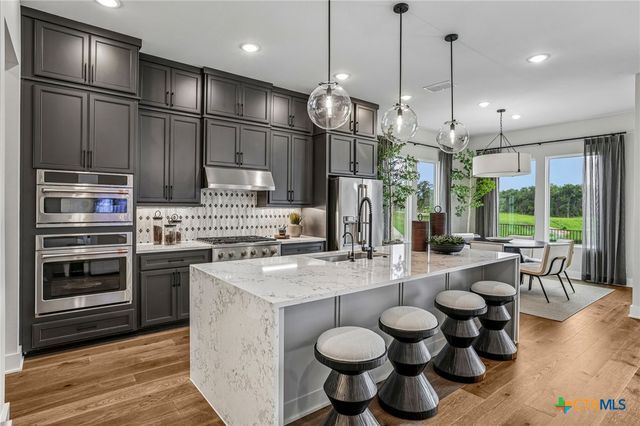 325 Ridgeway Drive, Georgetown, TX 78628