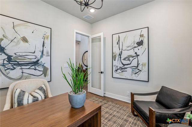 325 Ridgeway Drive, Georgetown, TX 78628
