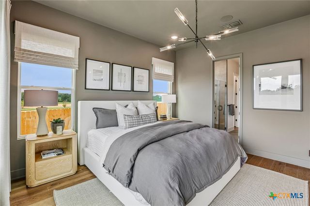 325 Ridgeway Drive, Georgetown, TX 78628