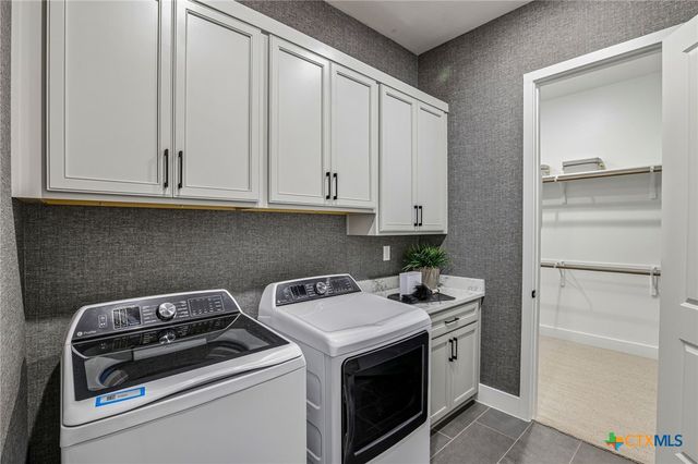 325 Ridgeway Drive, Georgetown, TX 78628