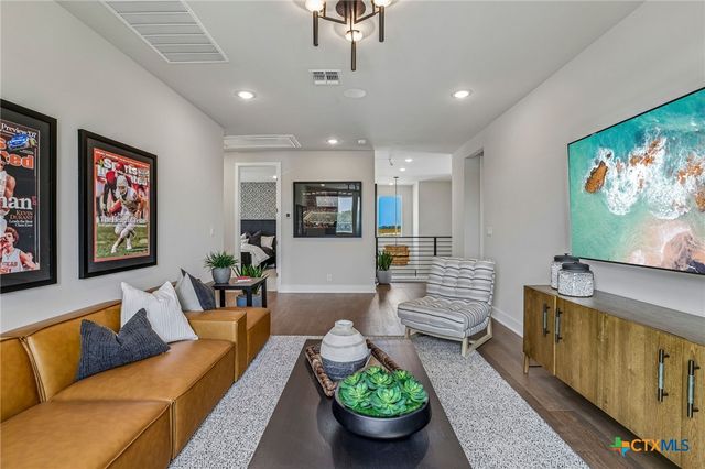 325 Ridgeway Drive, Georgetown, TX 78628