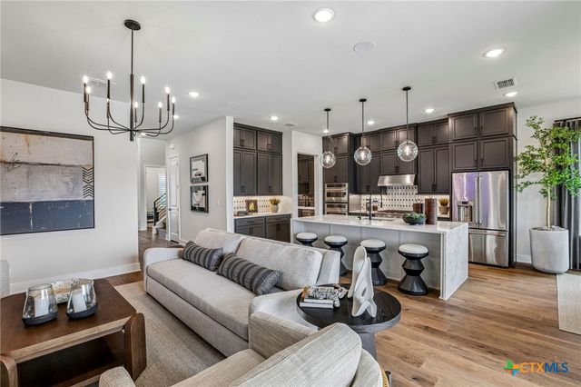 325 Ridgeway Drive, Georgetown, TX 78628