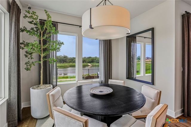 325 Ridgeway Drive, Georgetown, TX 78628