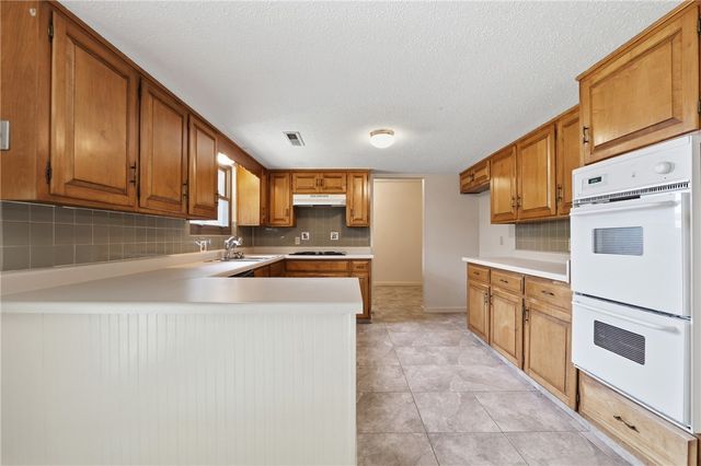 406 Eastgate Street, Springdale, AR 72762