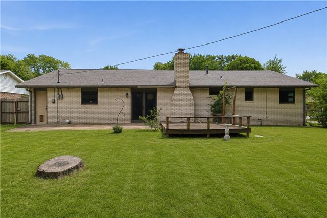 406 Eastgate Street, Springdale, AR 72762