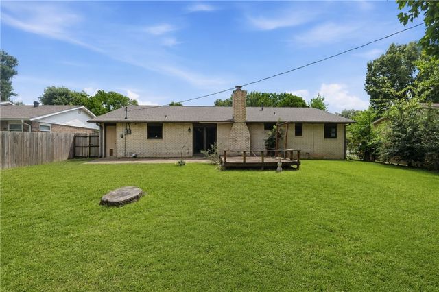 406 Eastgate Street, Springdale, AR 72762