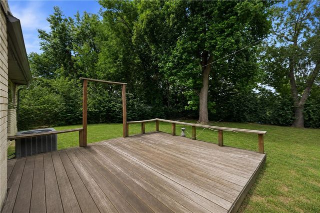 406 Eastgate Street, Springdale, AR 72762