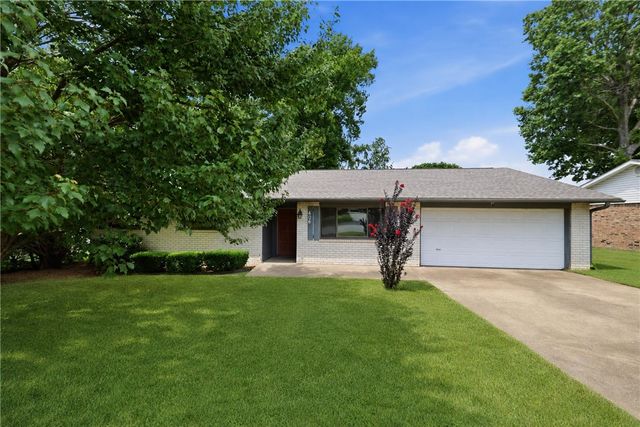 406 Eastgate Street, Springdale, AR 72762