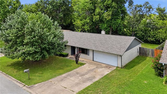 406 Eastgate Street, Springdale, AR 72762