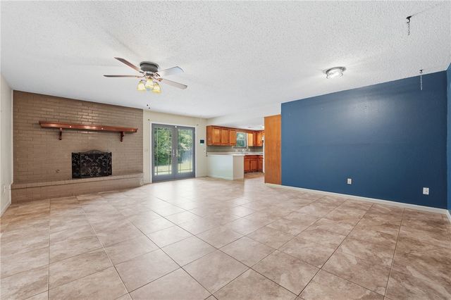 406 Eastgate Street, Springdale, AR 72762