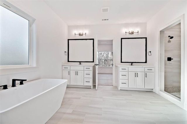 229 Stoneykirk Drive, Bella Vista, AR 72715