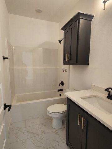 229 Stoneykirk Drive, Bella Vista, AR 72715