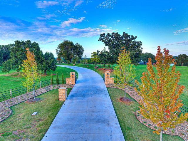 3003 S Country Club Road, Stillwater, OK 74074