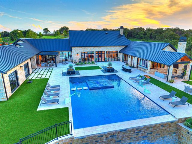 3003 S Country Club Road, Stillwater, OK 74074