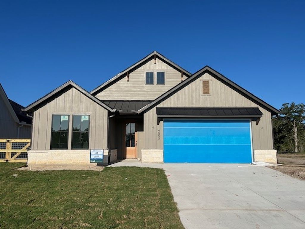4052 Lakeside Club Drive, College Station, TX 77845 — exterior