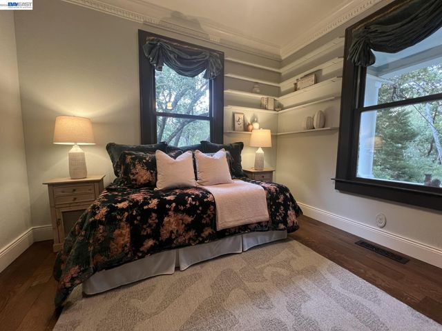 270 Kilkare Rd, Sunol, CA 94586