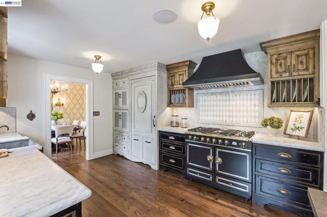 270 Kilkare Rd, Sunol, CA 94586