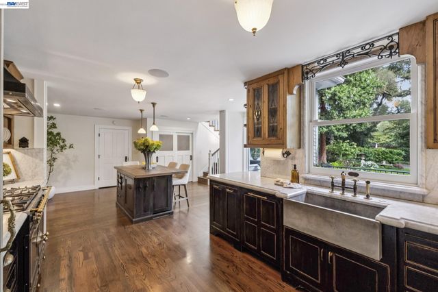 270 Kilkare Rd, Sunol, CA 94586