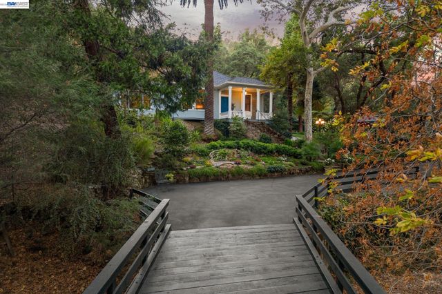 270 Kilkare Rd, Sunol, CA 94586