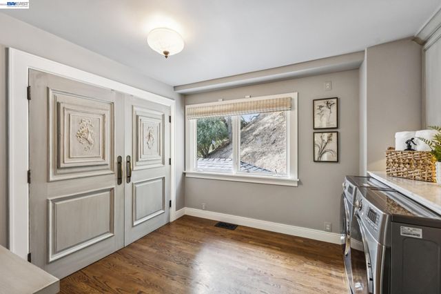 270 Kilkare Rd, Sunol, CA 94586