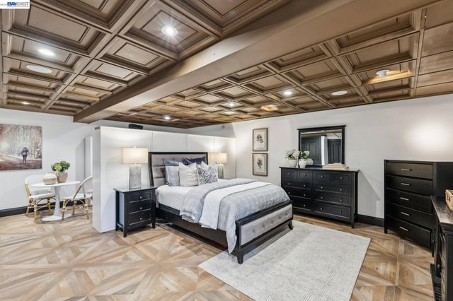 270 Kilkare Rd, Sunol, CA 94586