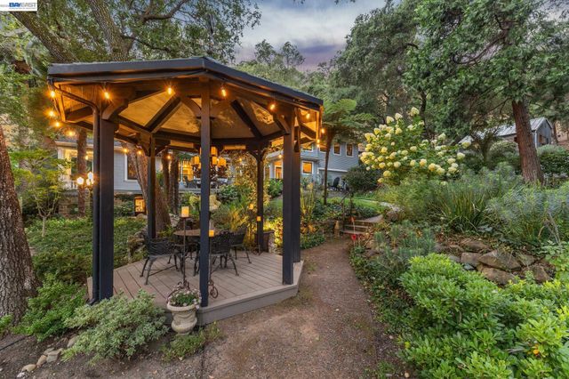 270 Kilkare Rd, Sunol, CA 94586