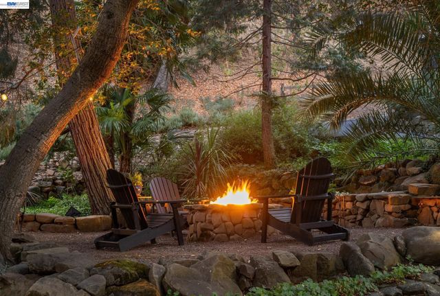 270 Kilkare Rd, Sunol, CA 94586