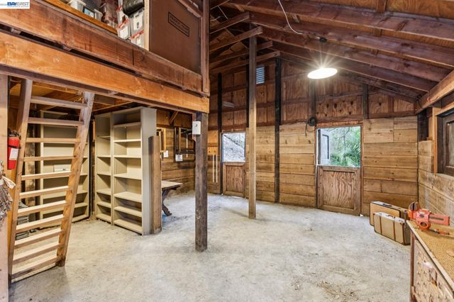 270 Kilkare Rd, Sunol, CA 94586