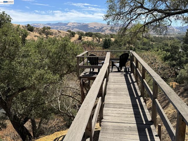 270 Kilkare Rd, Sunol, CA 94586