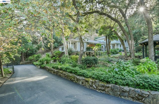 270 Kilkare Rd, Sunol, CA 94586