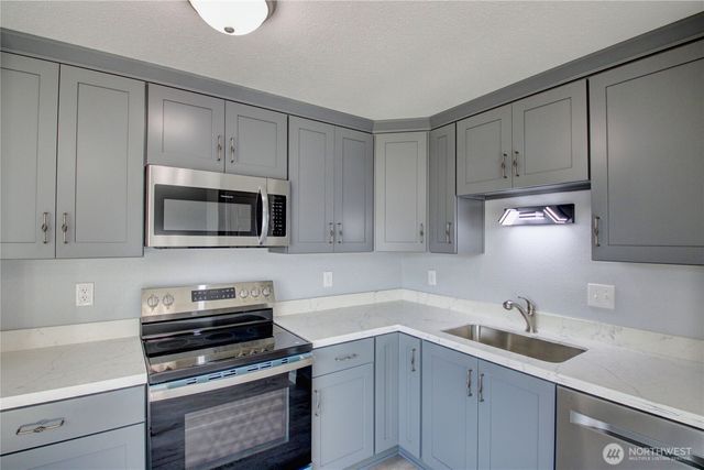 2524 Walnut Street, Everett, WA 98201