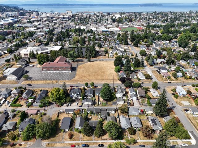2524 Walnut Street, Everett, WA 98201