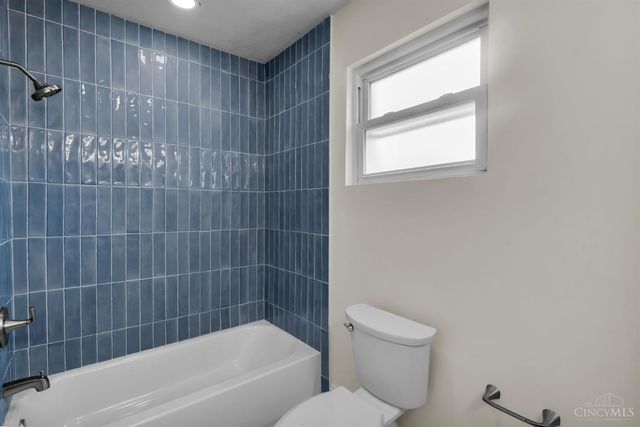 509 S Cooper Avenue, Lockland, OH 45215