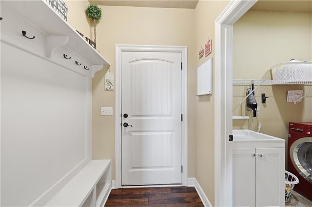 25007 W 77th Street, Shawnee, KS 66227