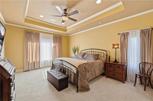 25007 W 77th Street, Shawnee, KS 66227