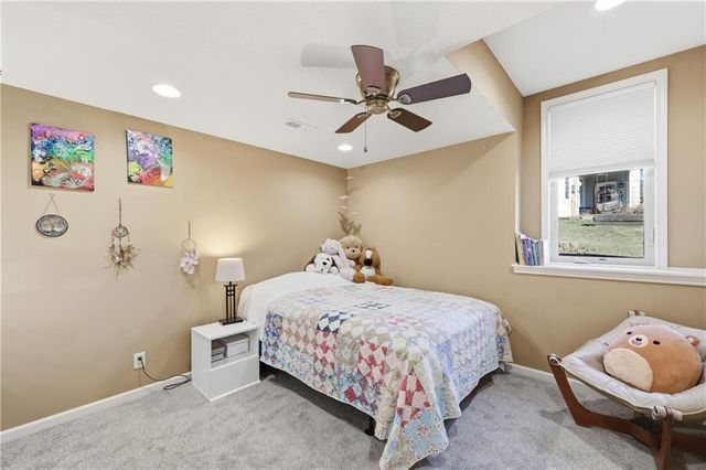 25007 W 77th Street, Shawnee, KS 66227