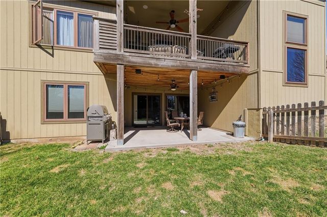 25007 W 77th Street, Shawnee, KS 66227