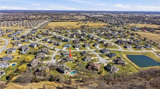 25007 W 77th Street, Shawnee, KS 66227