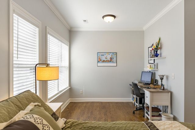 1040 Lynnstone Drive, Chattanooga, TN 37405