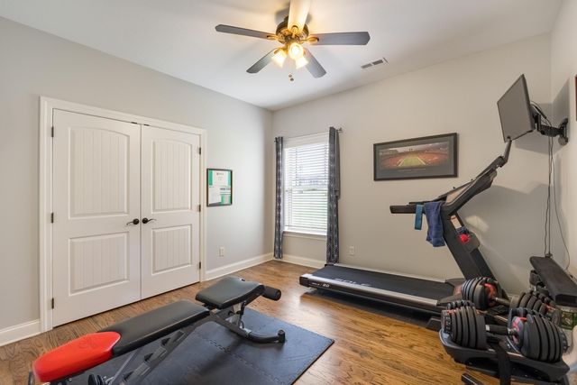 1040 Lynnstone Drive, Chattanooga, TN 37405