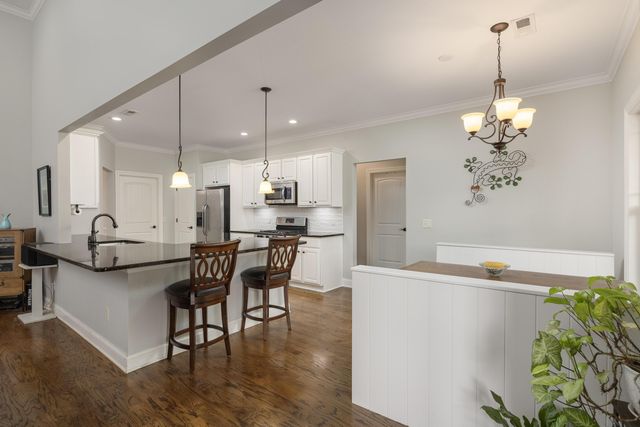 1040 Lynnstone Drive, Chattanooga, TN 37405