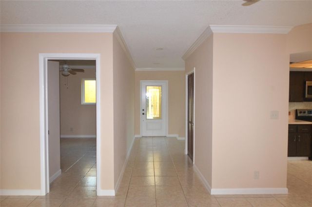 1881 SW 112th Avenue, Davie, FL 33324