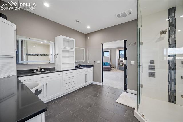 3425 Palmer Hill Court, Colorado Springs, CO 80907