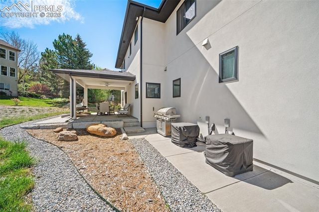3425 Palmer Hill Court, Colorado Springs, CO 80907