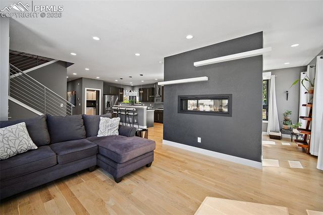 3425 Palmer Hill Court, Colorado Springs, CO 80907